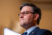 算命周易特朗普税改案参议院过关有望 共和党议员无人声援马斯克